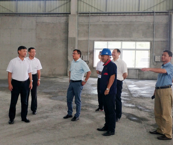 集團公司黨委委員、股份公司黨委書記、總經(jīng)理蔣培進到矸石項目部調(diào)研 