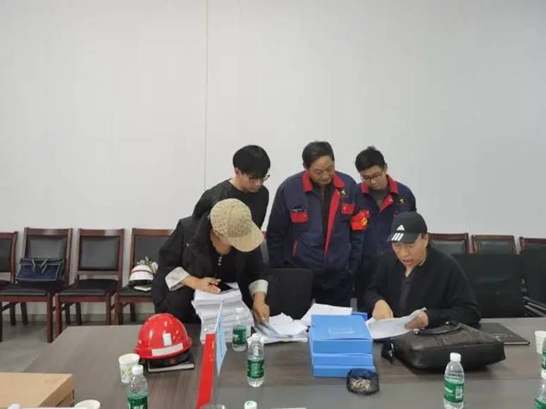 赤峰金通二期電解項(xiàng)目部順利通過赤峰市高新區(qū)國(guó)慶節(jié)前安全、質(zhì)量聯(lián)合專項(xiàng)檢查 