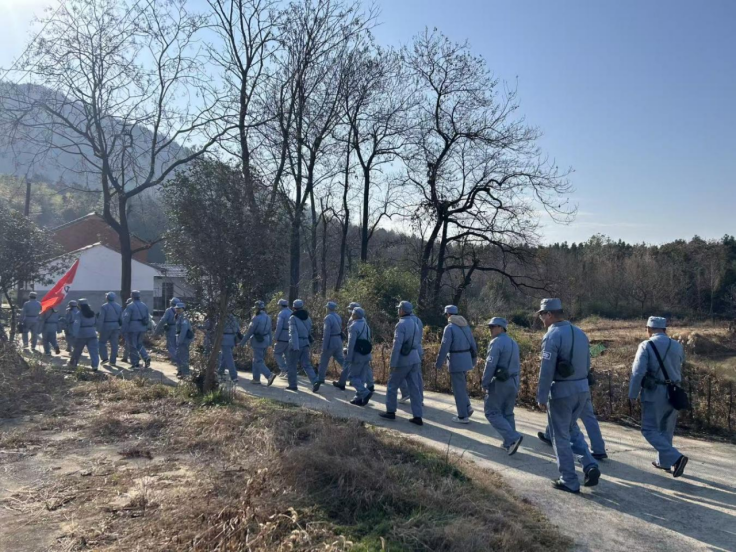 黨群黨支部等聯(lián)合開展主題黨日活動(dòng)